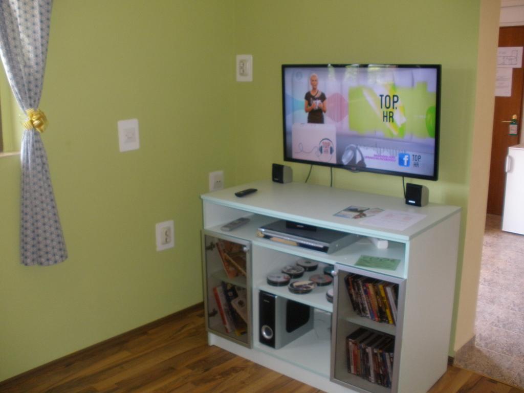 Apartments Leo Janjina Habitación foto